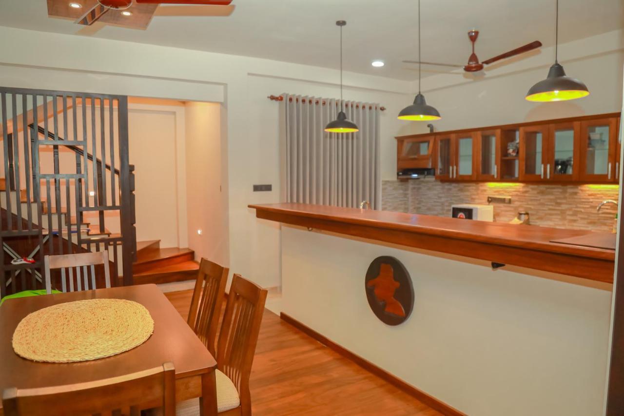 Ibson - 02 With 4 Bedrooms & Salt Water Swimming Pool Хиккадува