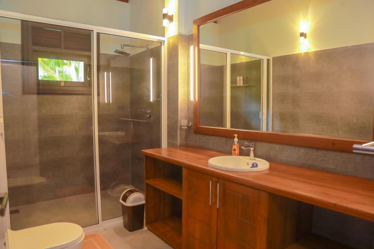 Ibson - 02 With 4 Bedrooms & Salt Water Swimming Pool Villa *