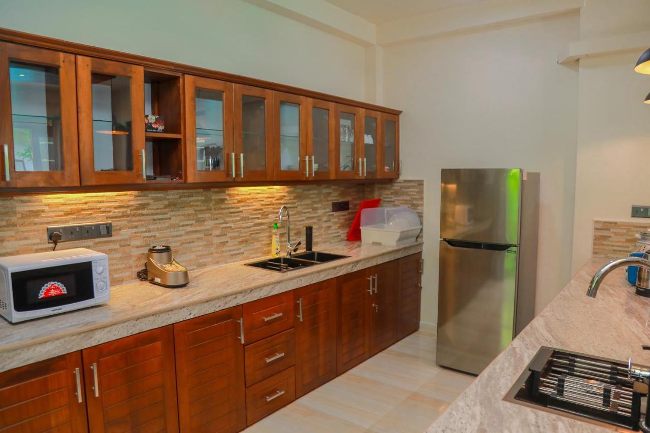 Ibson - 02 With 4 Bedrooms & Salt Water Swimming Pool Villa Hikkaduwa