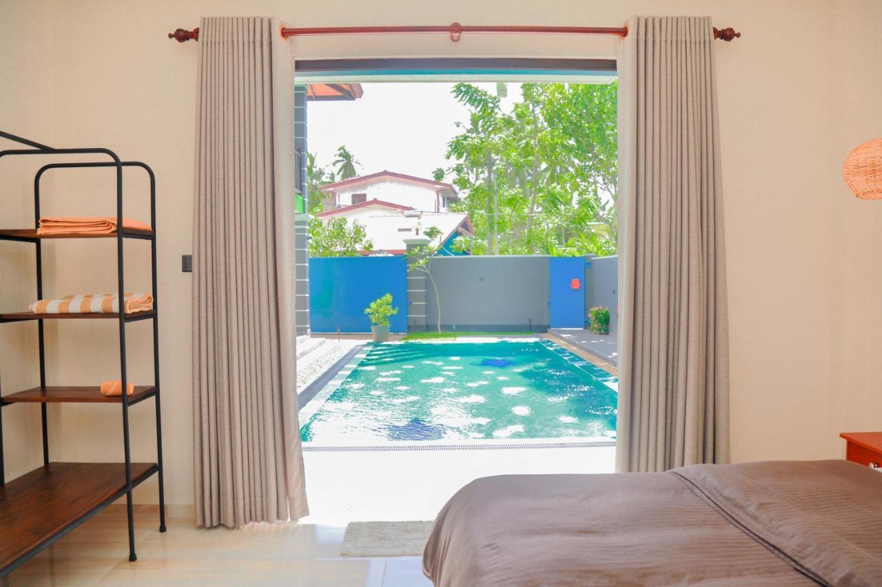 Villa Ibson - 02 With 4 Bedrooms & Salt Water Swimming Pool Hikkaduwa