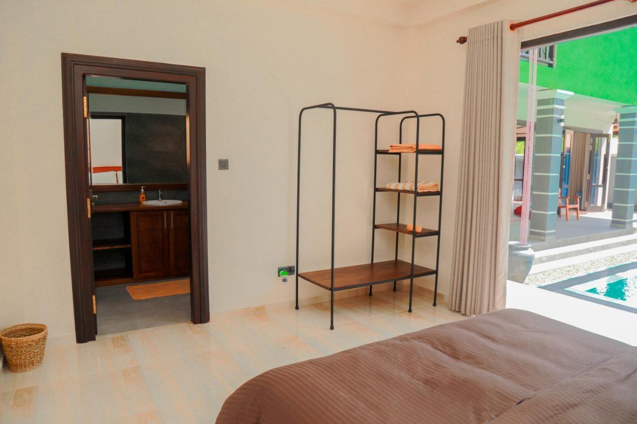 Villa Ibson - 02 With 4 Bedrooms & Salt Water Swimming Pool *
