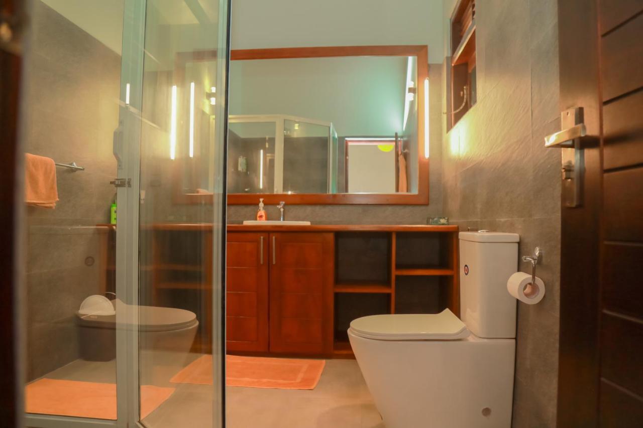 Ibson - 02 With 4 Bedrooms & Salt Water Swimming Pool * Хиккадува