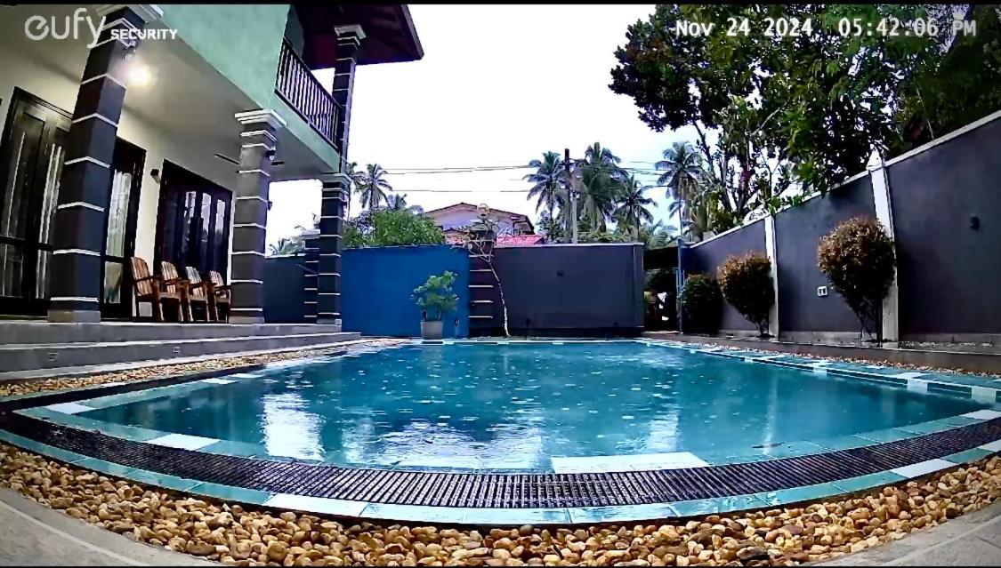 Ibson - 02 With 4 Bedrooms & Salt Water Swimming Pool *